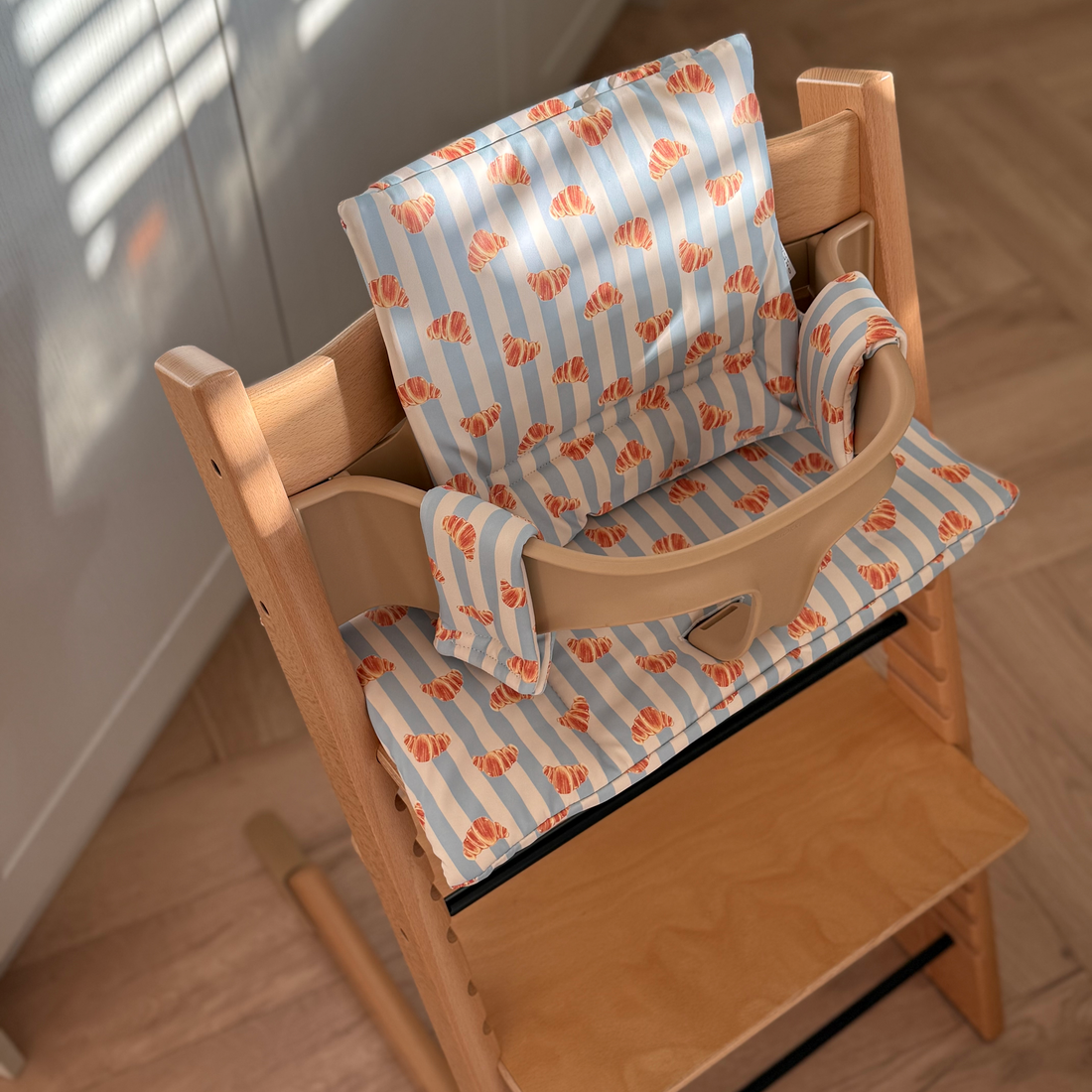 Croissant 2 in 1 Cushion