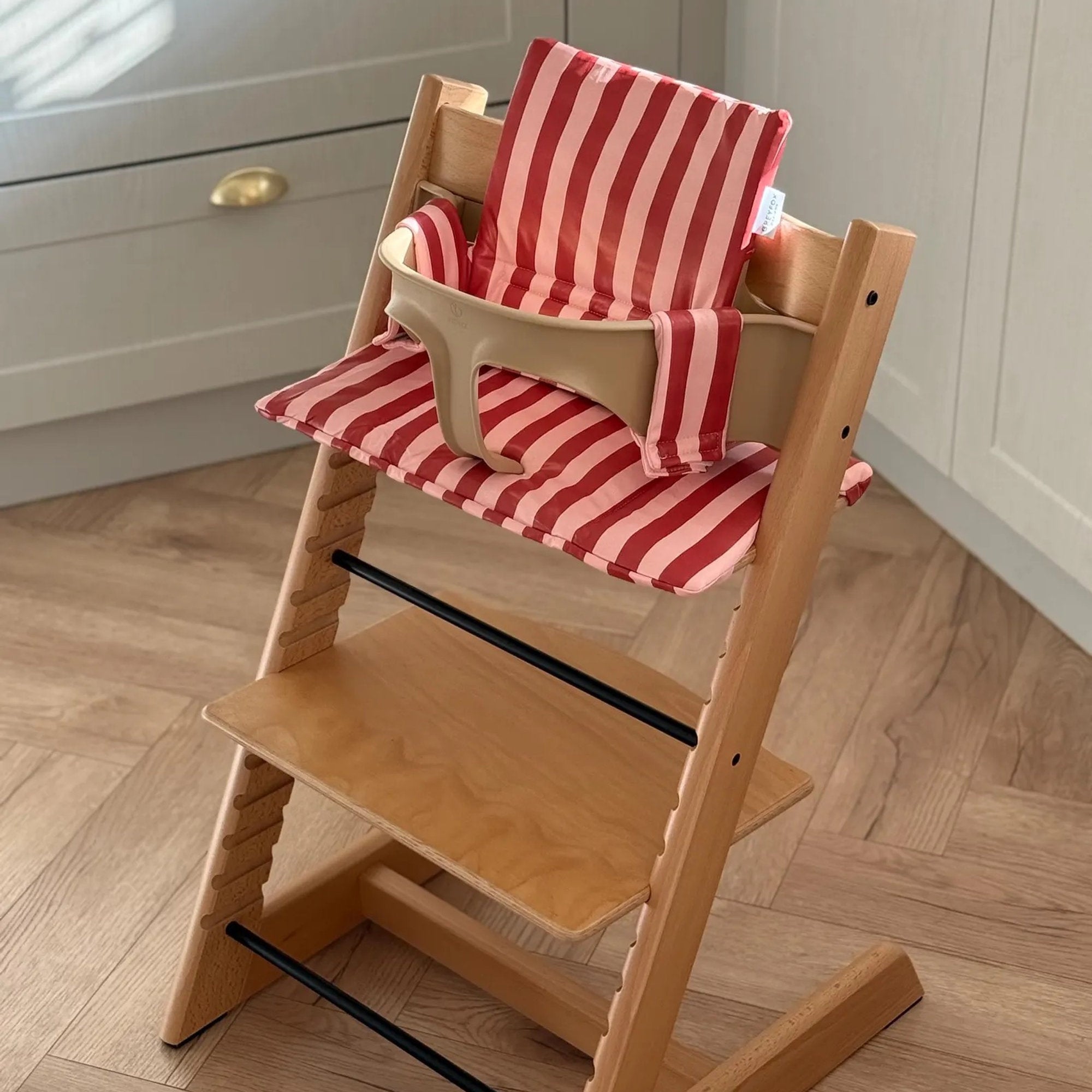 Raspberry Ripple 2 in 1 Cushion