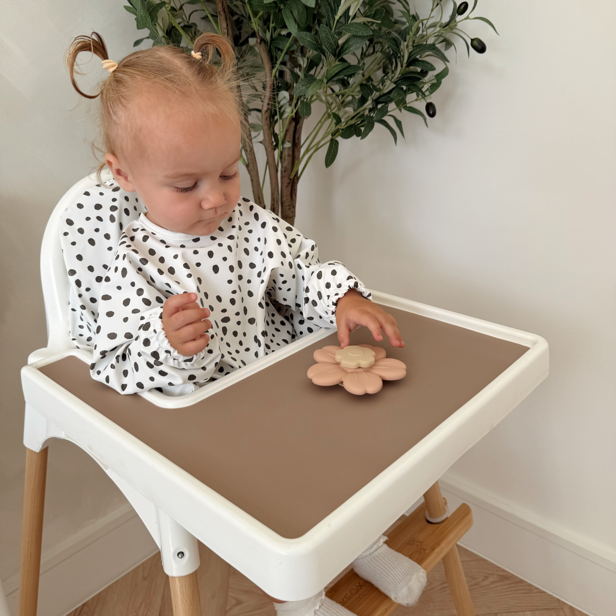 Apricot Spinner Toy