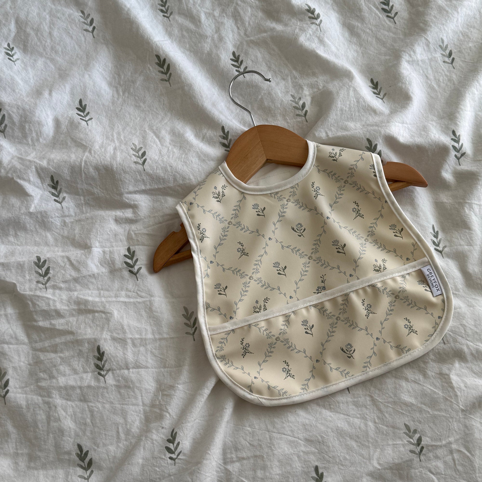 Vintage Meadow - Mini Bib