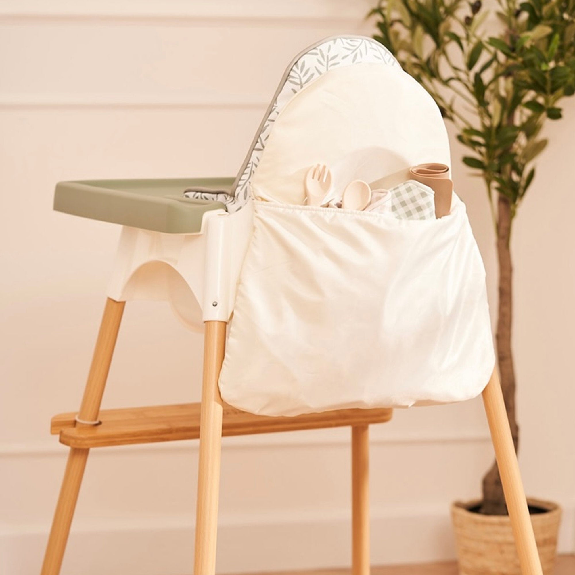 Pearl Pocket Pouch