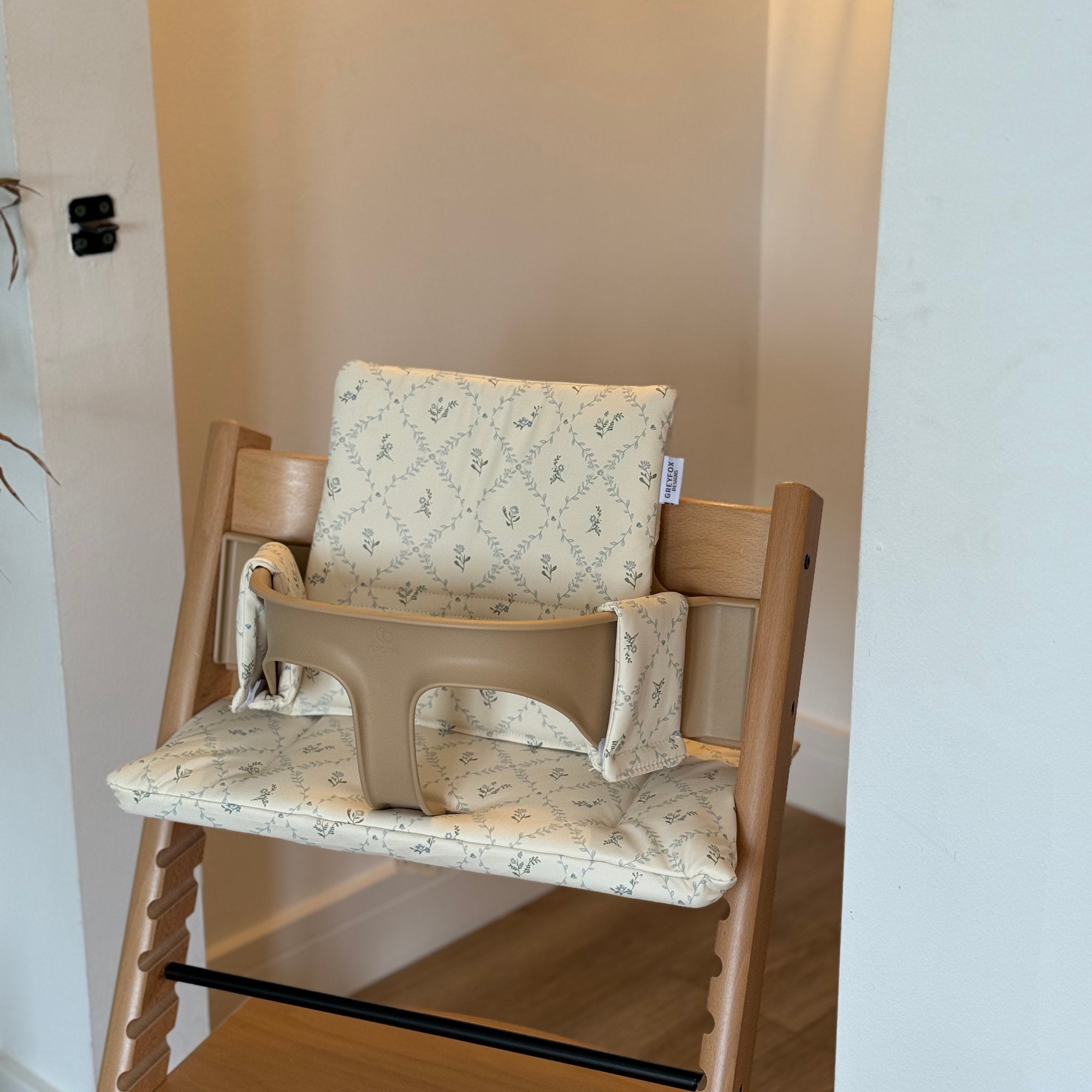 Vintage Meadow 2 in 1 Cushion