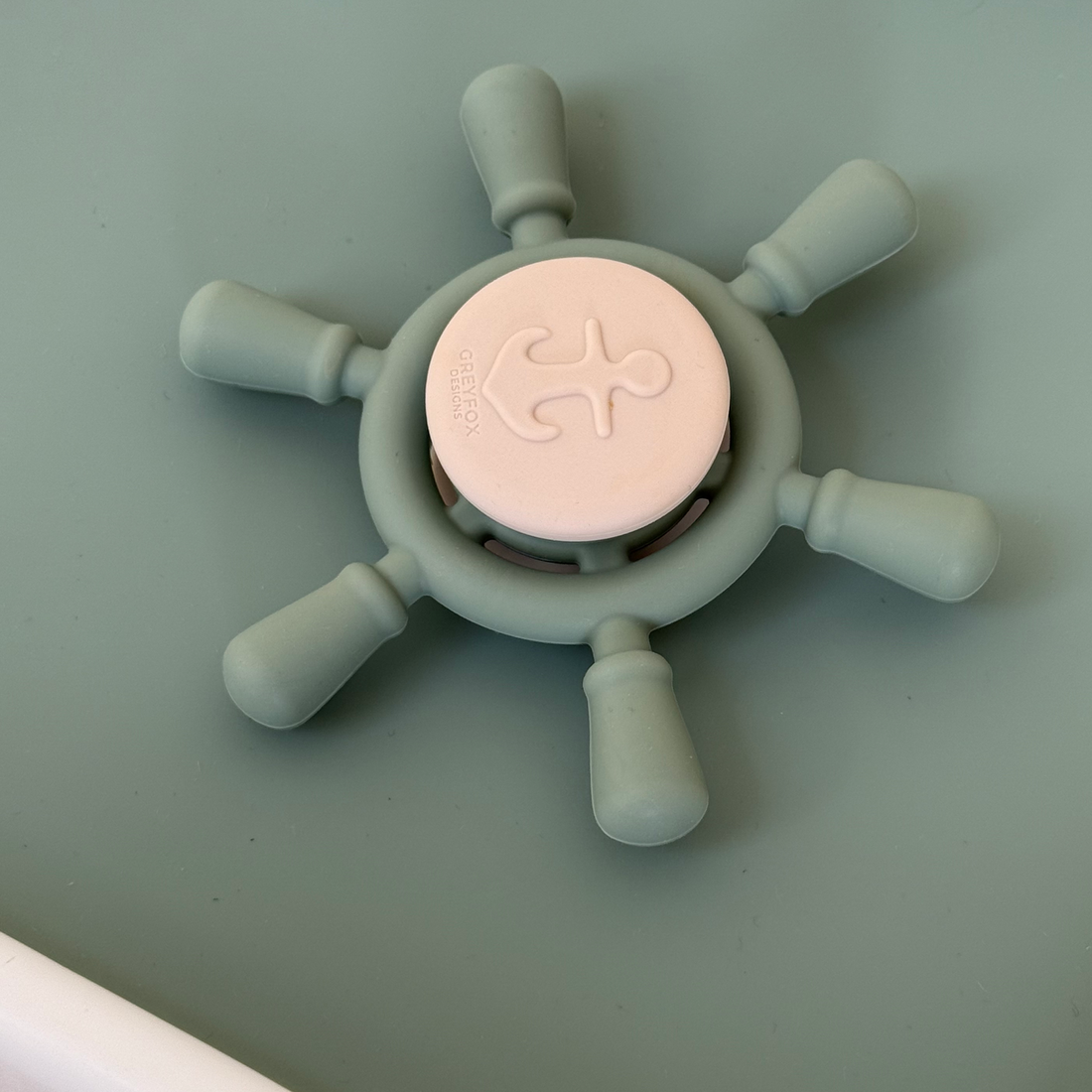 Sage Anchor Spinner Toy