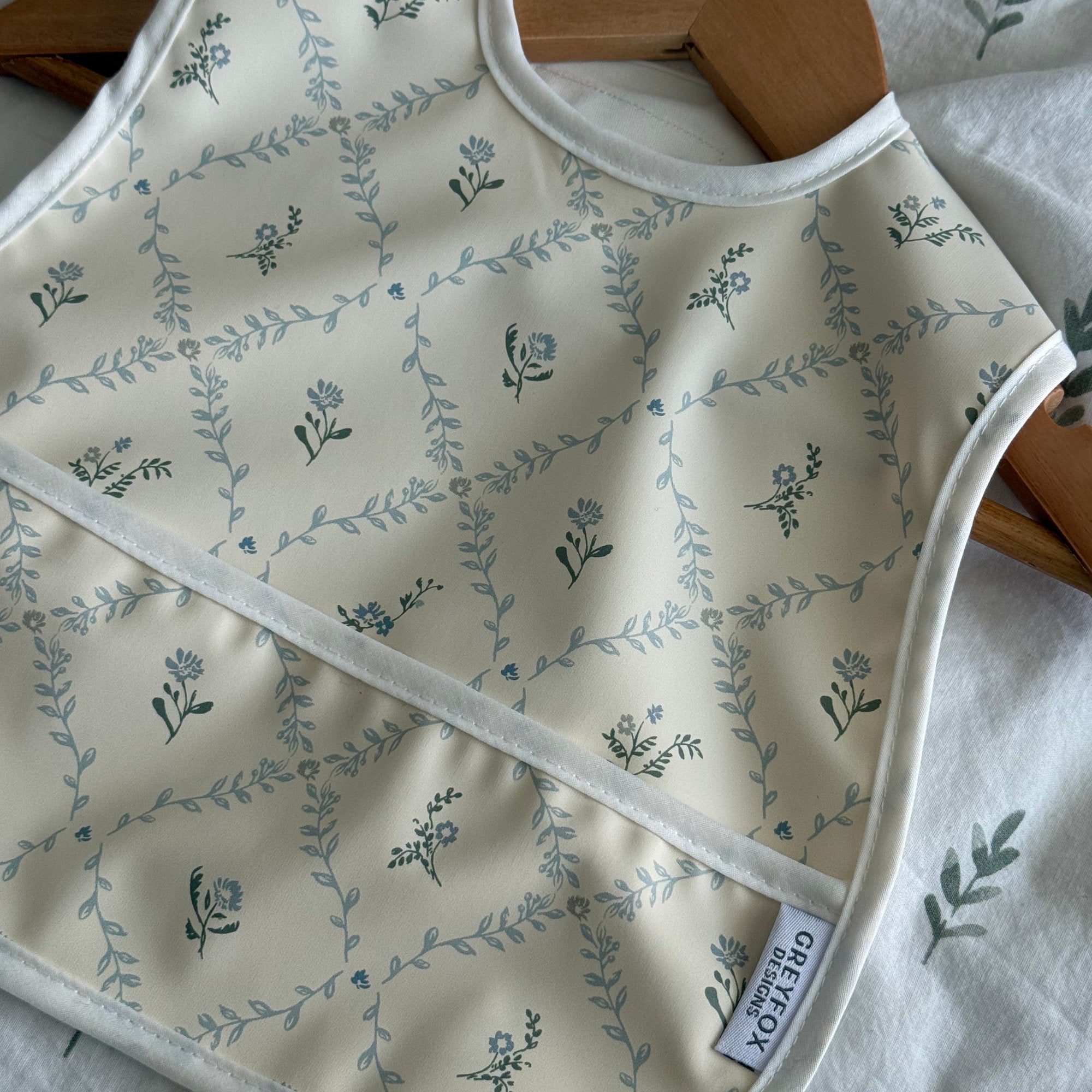 Vintage Meadow - Mini Bib