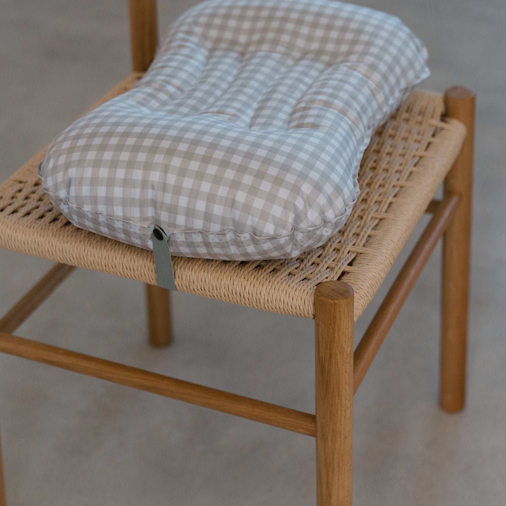 Taupe Gingham Inflataboost