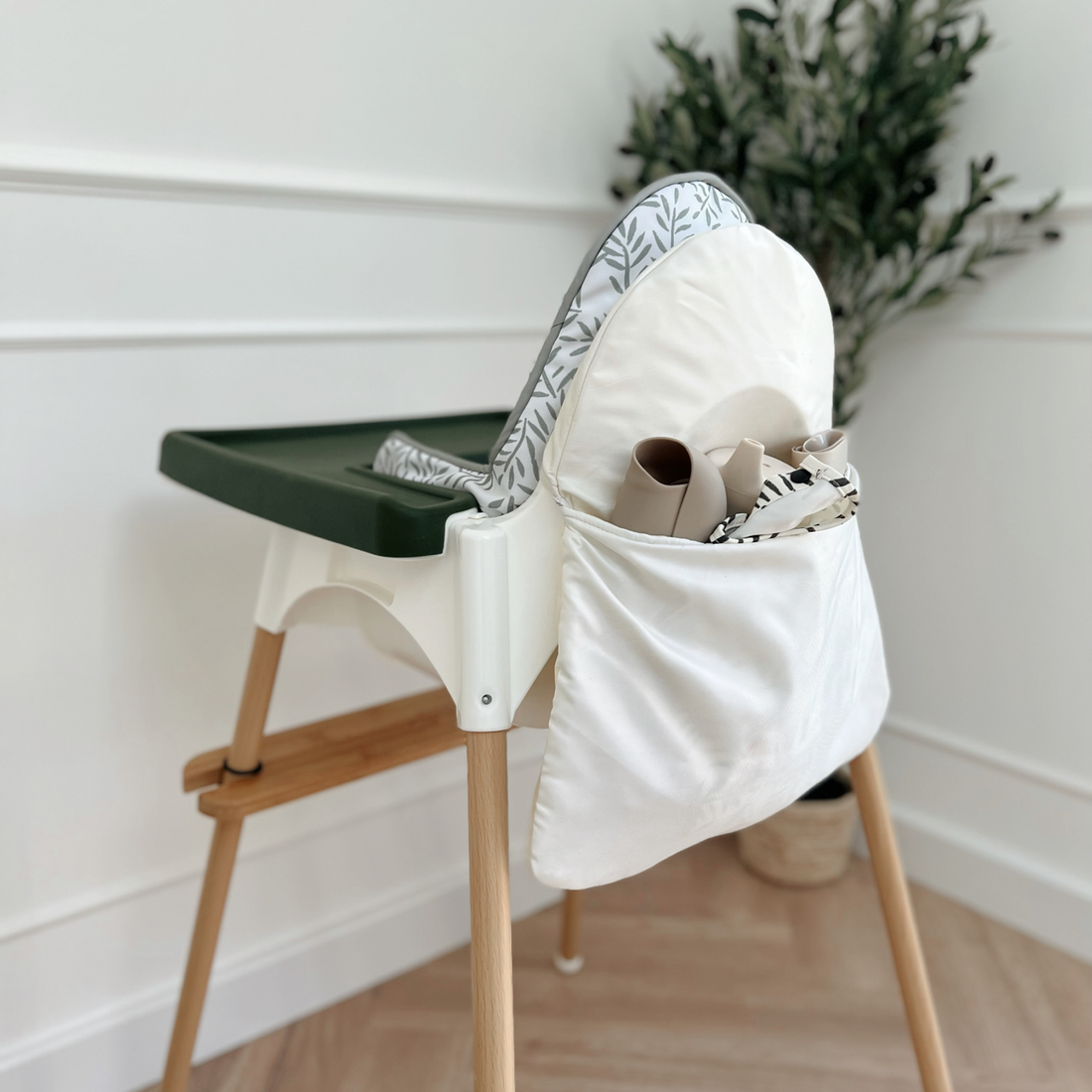 Pearl Pocket Pouch